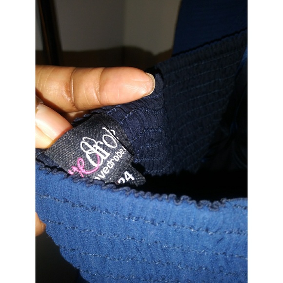 ASOS Curve gown - Picture 5 of 7